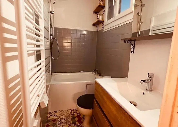 Le Charme Du Bouchon Troyen - Cosy&central Troyes